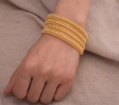 Elegant Bangle for Women - Timeless & Versatile