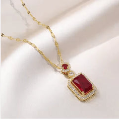 Royal Gemstone Necklace Set - Luxurious Elegance